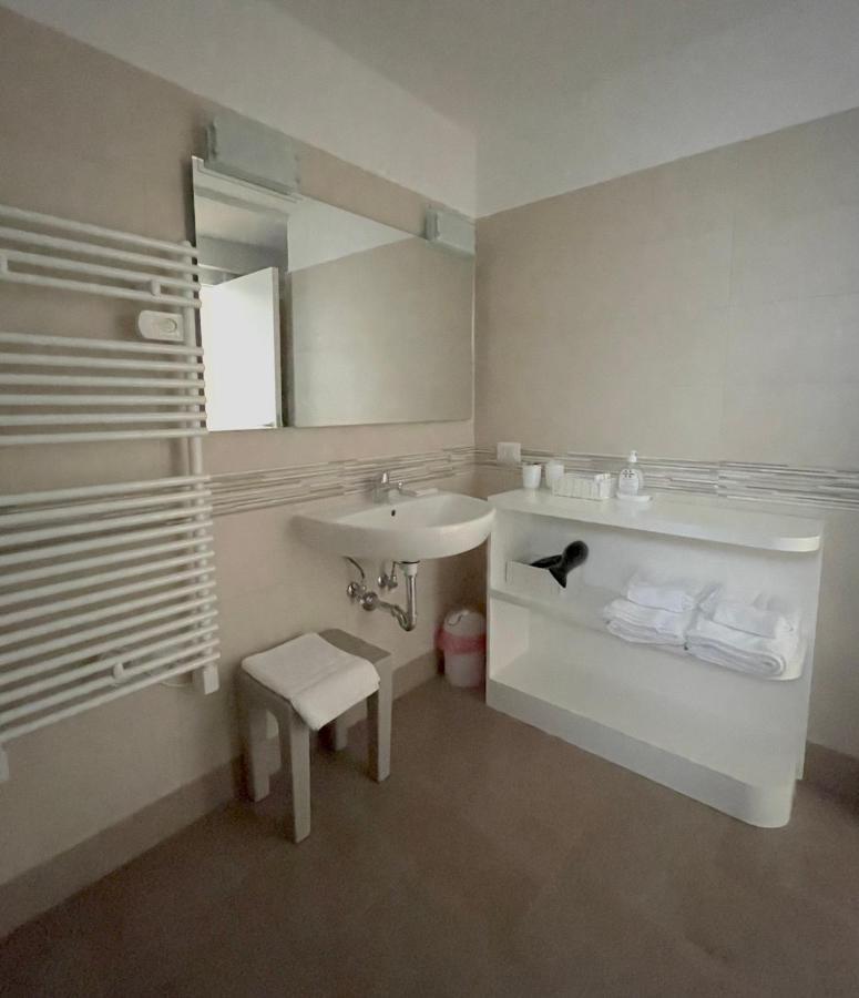 Tiberi Capri Apartamento Exterior foto